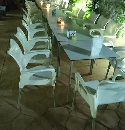 洛杉矶卡霍诺斯酒店 3*